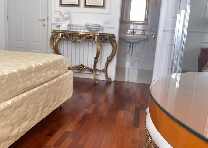 King Plaza Bed & Breakfast 4*